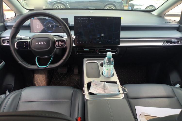 Used AION Y 2023 Plus 510 Enjoy Edition Center Console