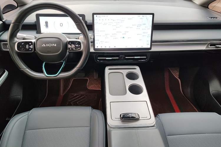 Used AION Y 2023 Plus 510 Smart Edition Center Console