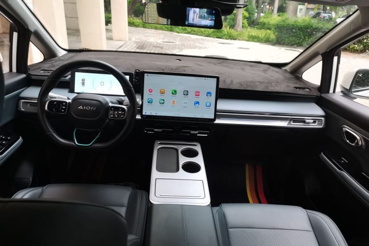 Used AION Y 2023 Plus 510 Smart Edition Center Console