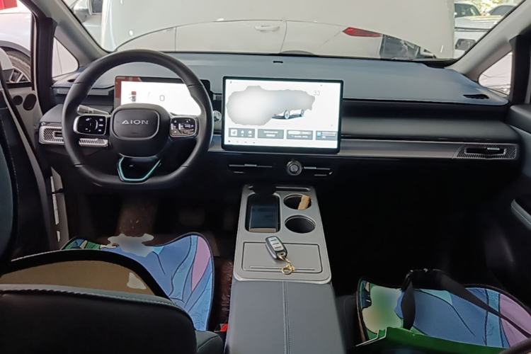 Used AION Y 2023 Plus 610 Enjoy Edition Center Console