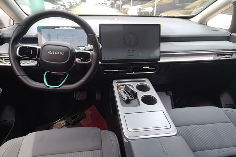 Used AION Y 2023 Plus 510 Enjoy Edition Center Console