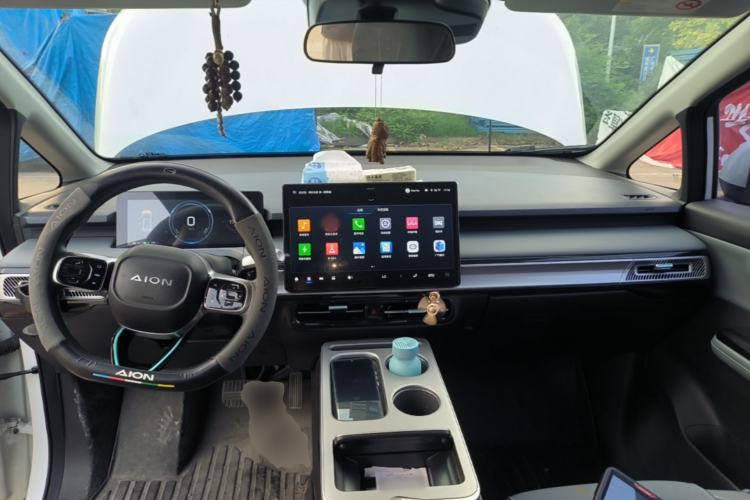 Used AION Y 2023 Plus 510 Enjoy Edition Center Console