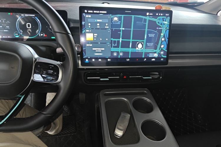 Used AION Y 2023 Plus 510 Smart Edition Center Console