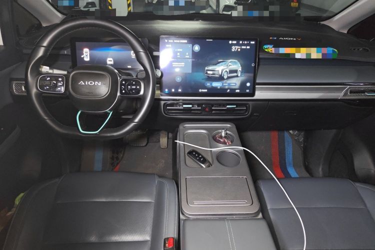 Used AION Y 2023 Plus 510 Smart Edition Center Console