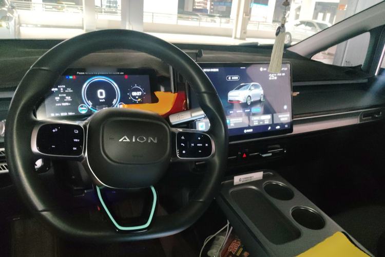 Used AION Y 2023 Plus 610 Enjoyment Edition Ternary Lithium Center Console