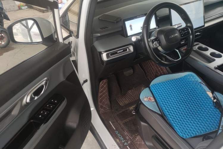 Used AION Y 2023 Younger Star Edition Driver Seat