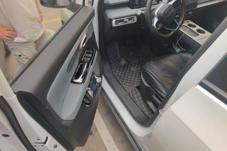 Used AION Y 2023 Plus 510 Enjoy Edition Driver Seat