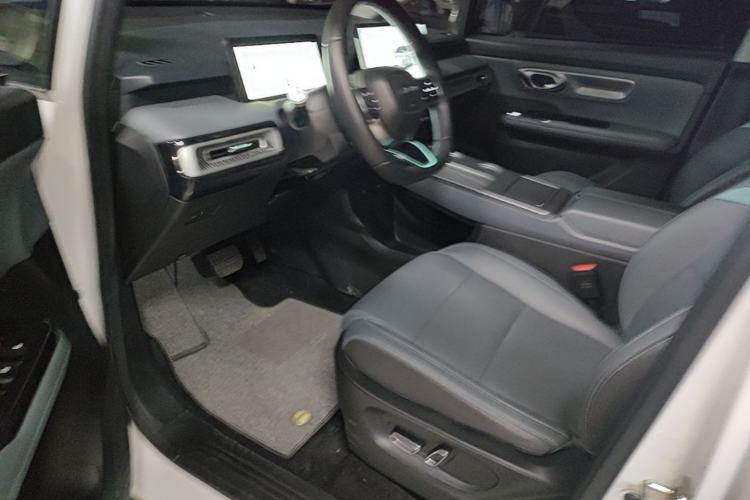 Used AION Y 2023 Younger Star Edition Driver Seat