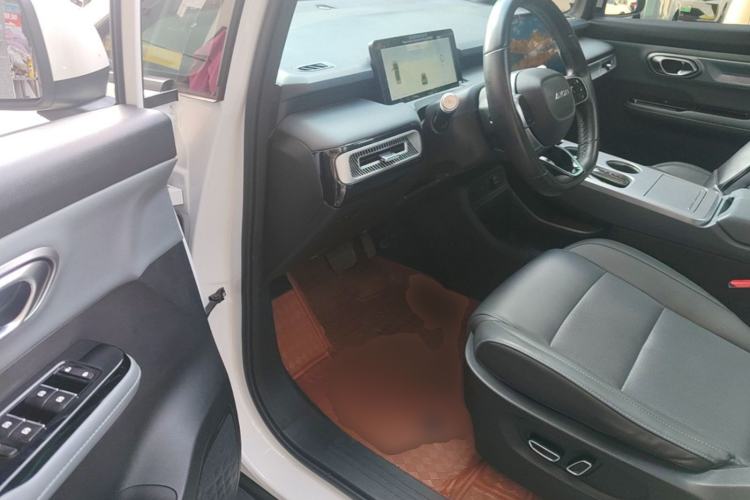 Used AION Y 2023 Younger Star Edition Driver Seat