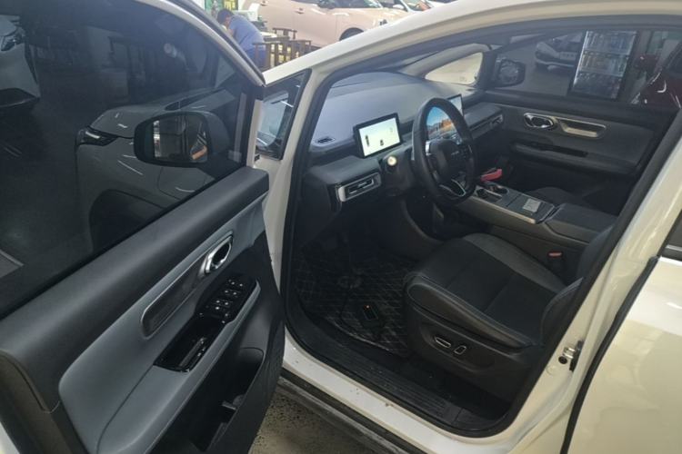 Used AION Y 2023 Younger Star Edition Driver Seat