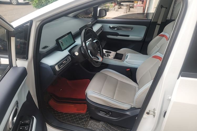 Used AION Y 2023 Younger Star Edition Driver Seat