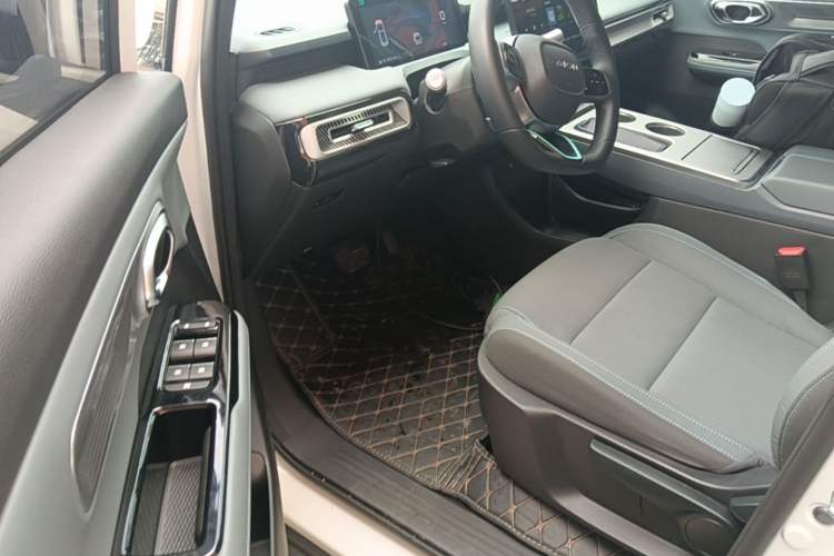 Used AION Y 2023 Plus 610 Enjoy Edition Driver Seat