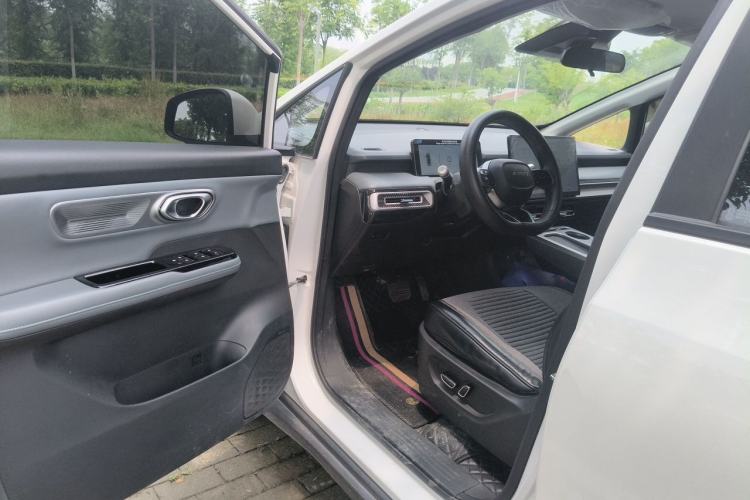 Used AION Y 2023 Younger Star Edition Driver Seat