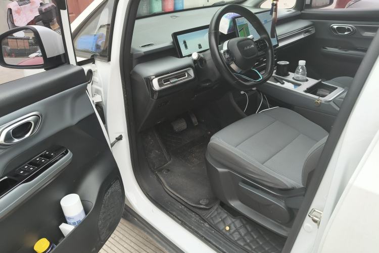Used AION Y 2023 Plus 510 Enjoy Edition Driver Seat