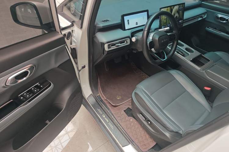 Used AION Y 2023 Plus 510 Smart Edition Driver Seat