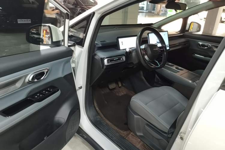 Used AION Y 2023 Plus 510 Enjoy Edition Driver Seat
