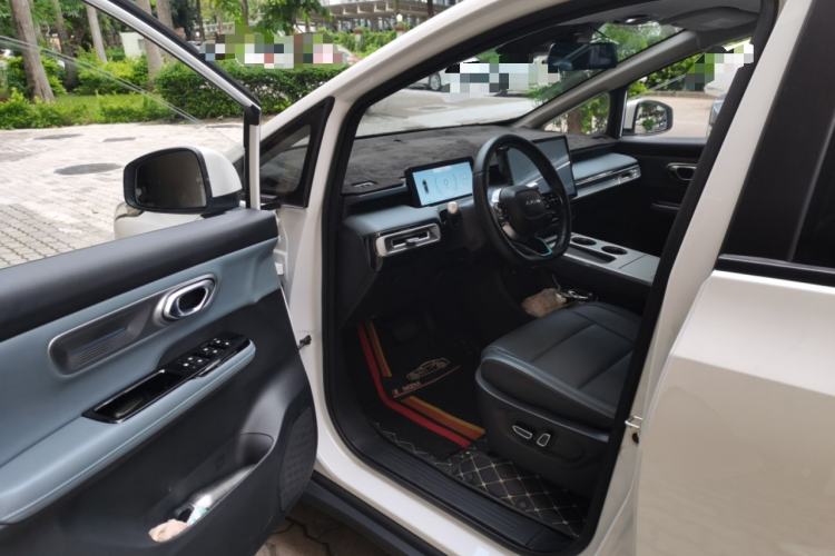 Used AION Y 2023 Plus 510 Smart Edition Driver Seat