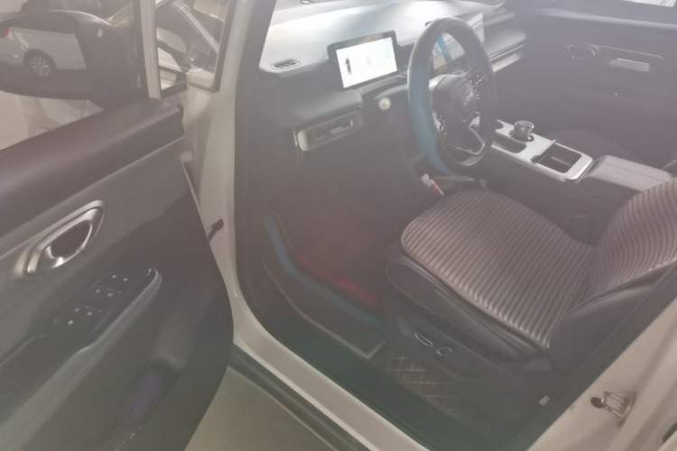 Used AION Y 2023 Plus 610 Enjoyment Edition Ternary Lithium Driver Seat