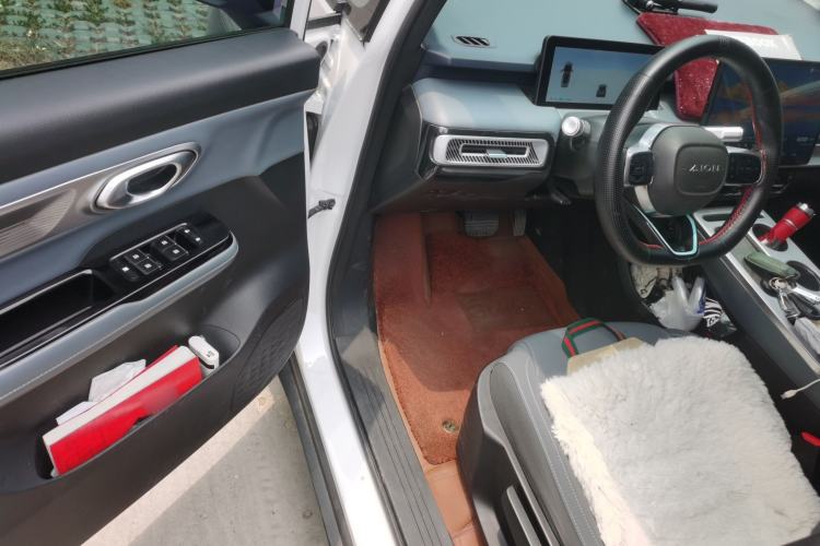 Used AION Y 2023 Younger Driver Seat