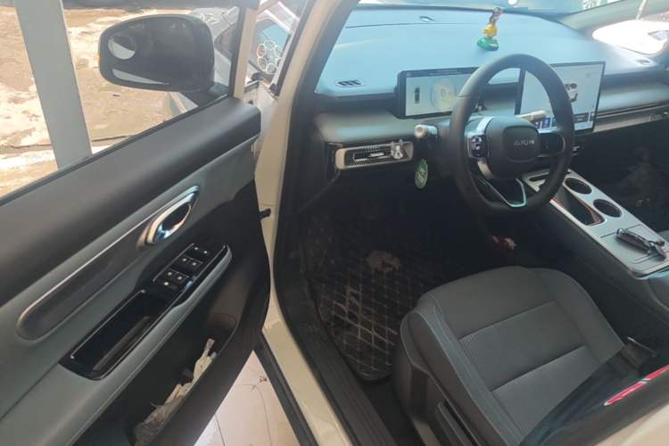Used AION Y 2023 Younger Driver Seat
