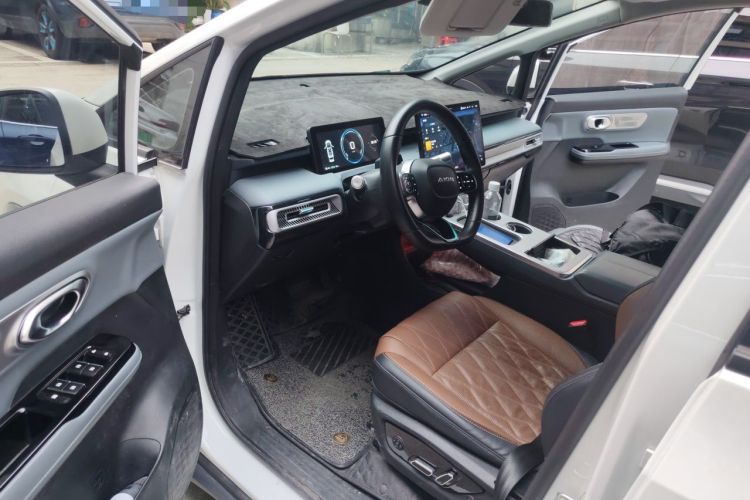 Used AION Y 2023 Plus 510 Tech Edition Driver Seat