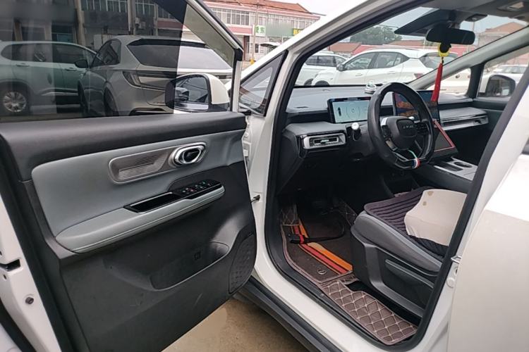 Used AION Y 2023 Plus 510 Enjoy Edition Driver Seat