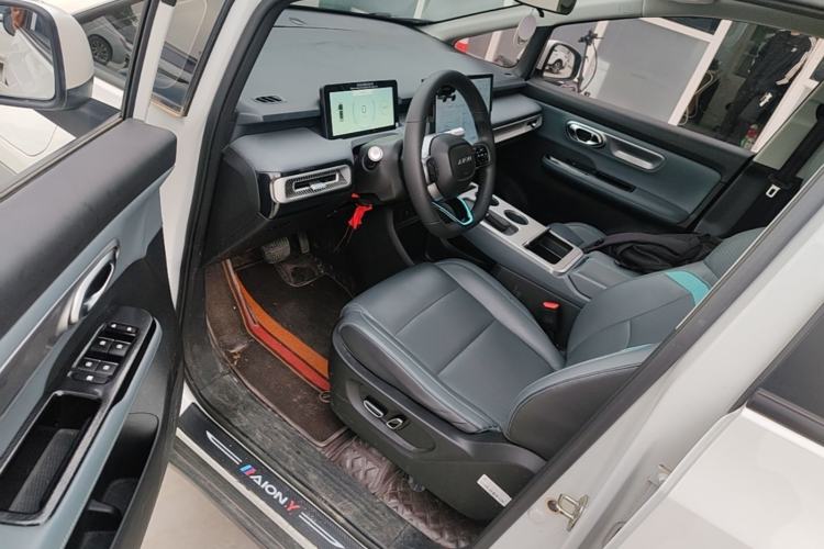 Used AION Y 2023 Plus 510 Smart Edition Driver Seat