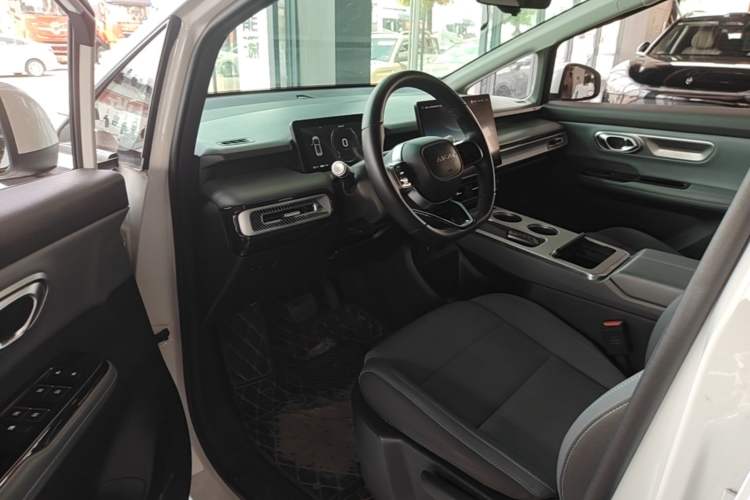 Used AION Y 2023 Plus 510 Enjoy Edition Driver Seat