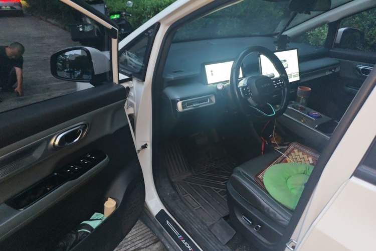 Used AION Y 2023 Younger Star Edition Driver Seat