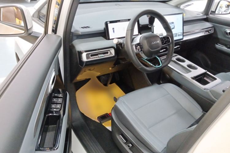 Used AION Y 2023 Plus 510 Smart Edition Driver Seat