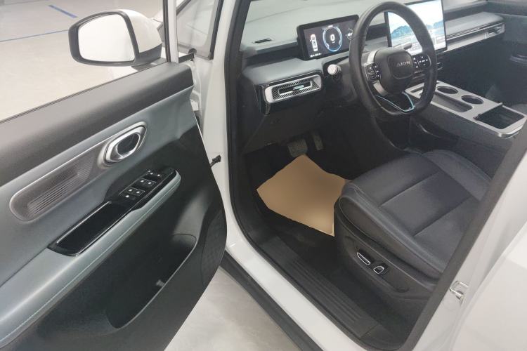 Used AION Y 2023 Younger Star Edition Driver Seat