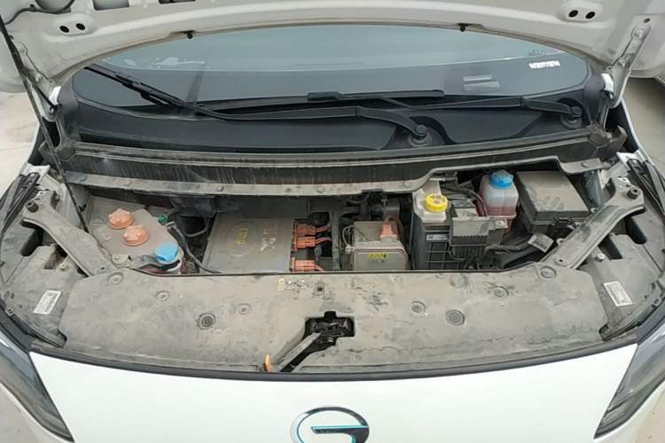 Used AION Y 2023 Younger Engine Bay