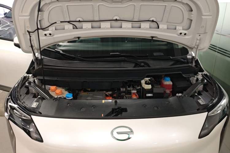 Used AION Y 2023 Plus 510 Smart Edition Engine Bay