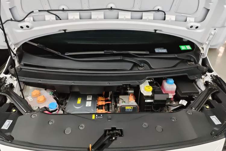 Used AION Y 2023 Plus 510 Enjoy Edition Engine Bay