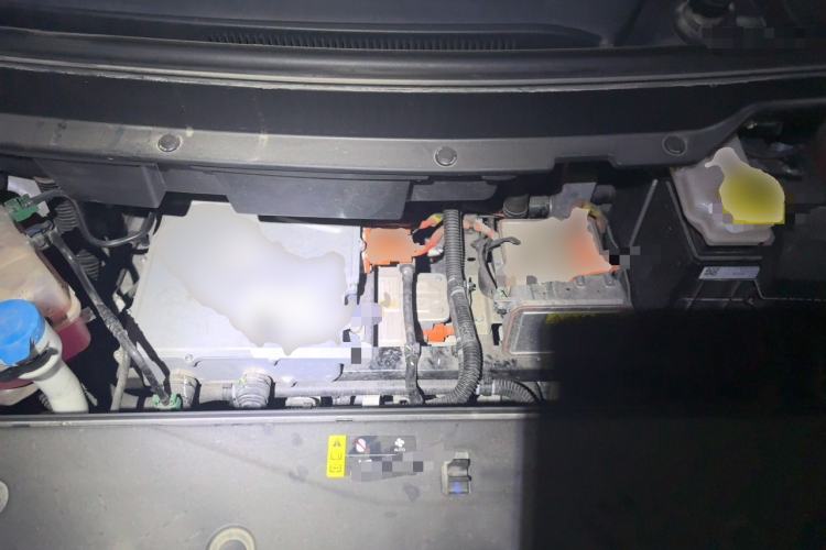 Used AION Y 2023 Younger Engine Bay