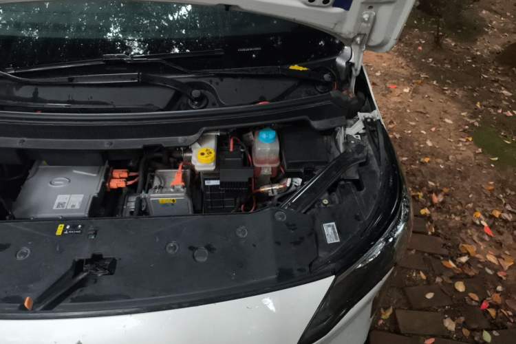 Used AION Y 2023 Younger Engine Bay Left