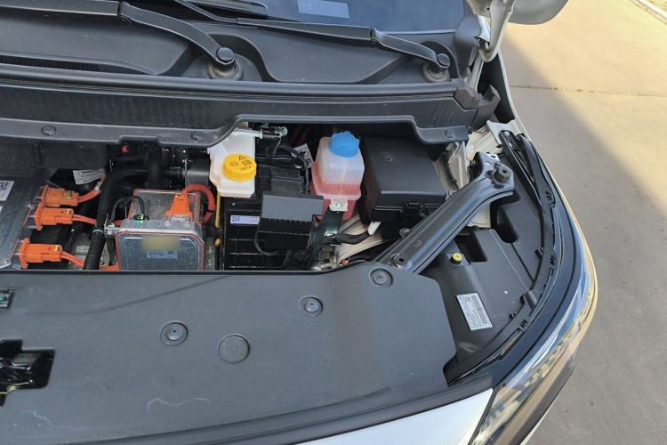 Used AION Y 2023 Younger Engine Bay Left