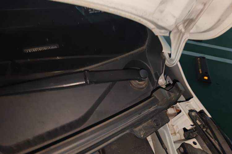 Used AION Y 2023 Plus 510 Enjoy Edition Engine Bay Left