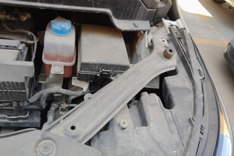 Used AION Y 2023 Plus 610 Enjoy Edition Engine Bay Left