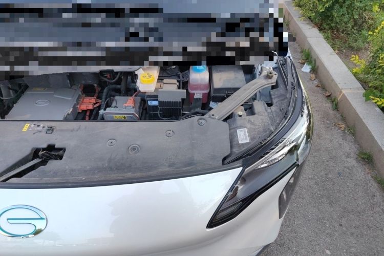 Used AION Y 2023 Plus 510 Smart Edition Engine Bay Left