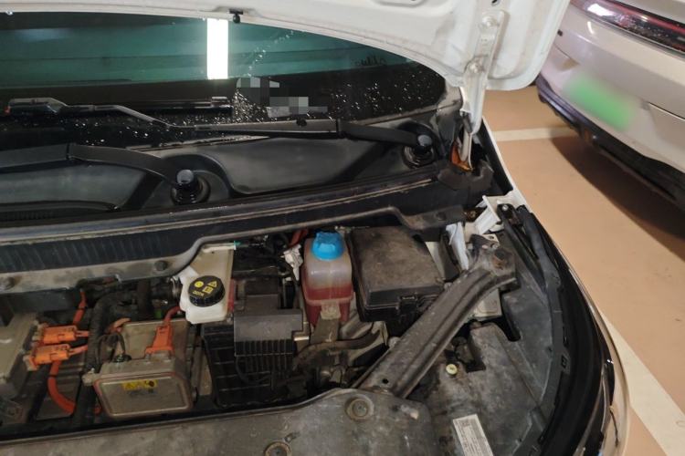 Used AION Y 2023 Plus 510 Smart Edition Engine Bay Left