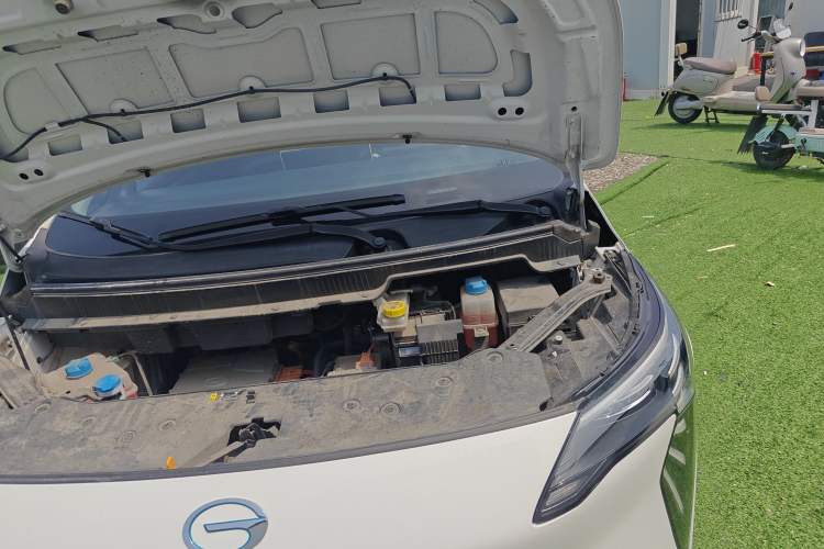 Used AION Y 2023 Plus 610 Enjoy Edition Engine Bay Left