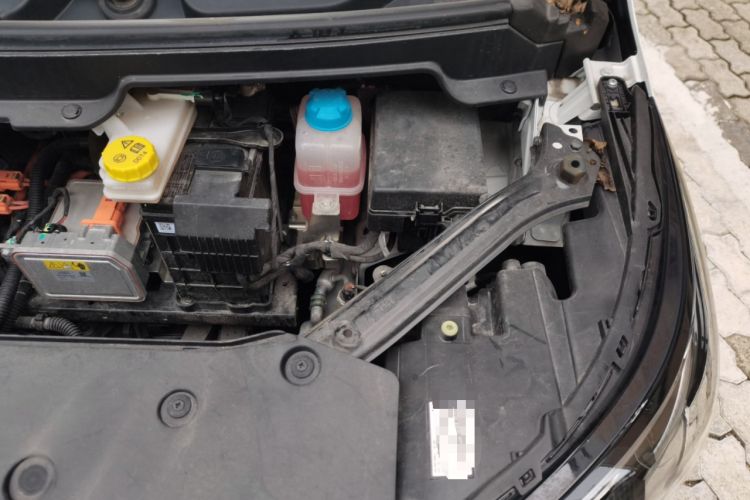 Used AION Y 2023 Plus 510 Smart Edition Engine Bay Left