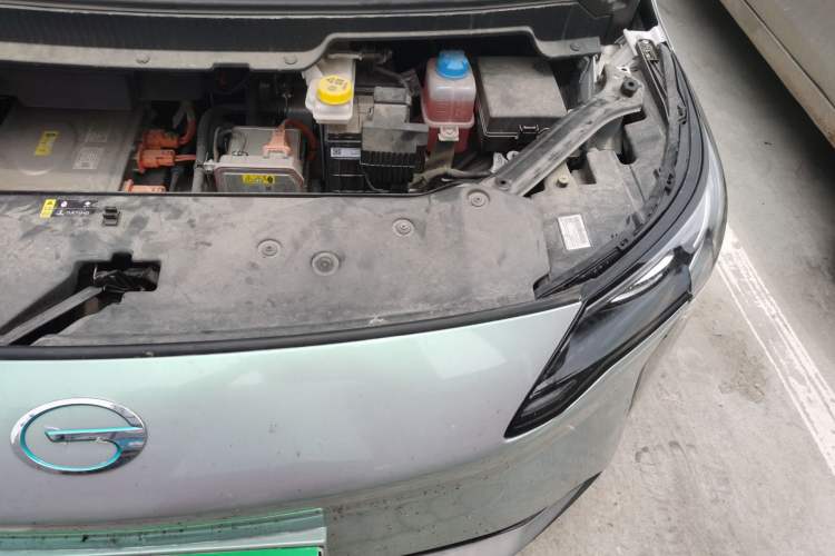 Used AION Y 2023 Younger Engine Bay Left
