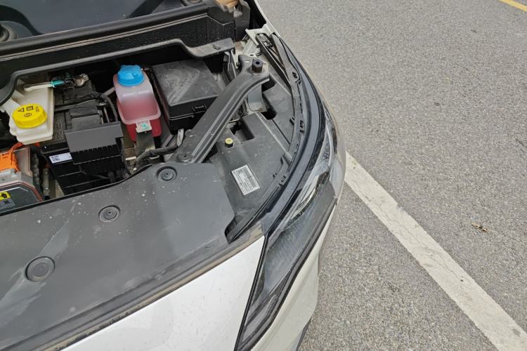 Used AION Y 2023 Plus 510 Smart Edition Engine Bay Left