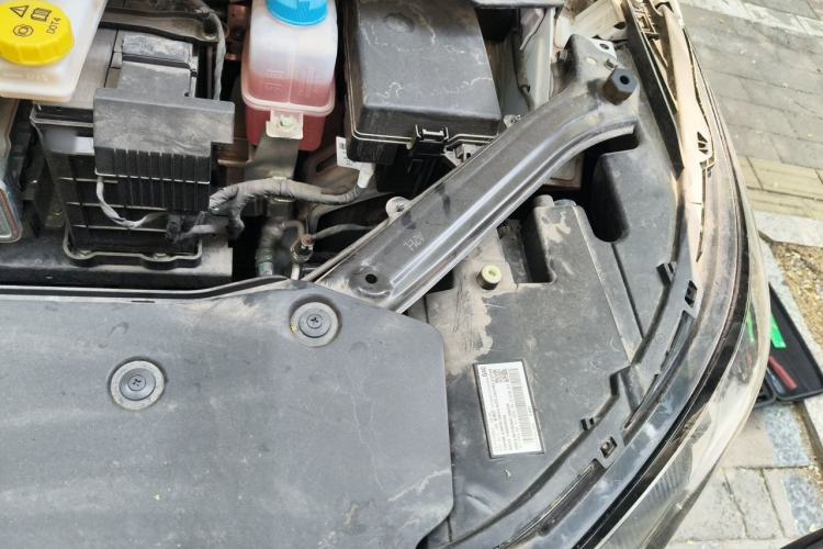 Used AION Y 2023 Younger Engine Bay Left