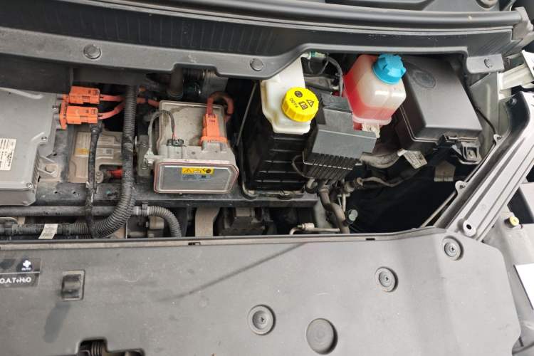 Used AION Y 2023 Younger Engine Bay Left