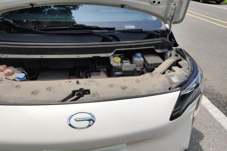 Used AION Y 2023 Plus 610 Enjoy Edition Engine Bay Left