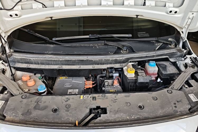 Used AION Y 2023 Younger Engine Bay