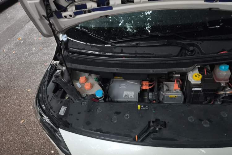 Used AION Y 2023 Younger Engine Bay Right